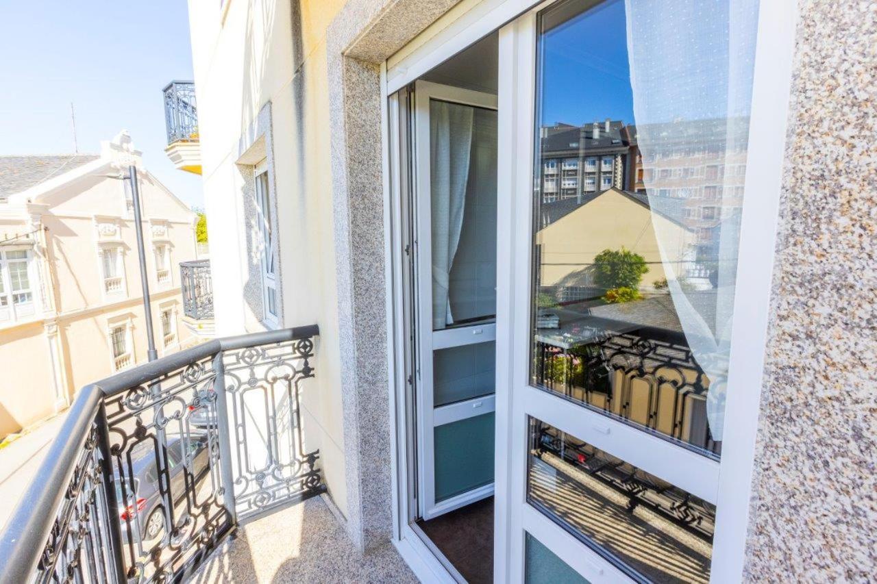 Apartamentos Riamar 2 Рибадео Екстериор снимка