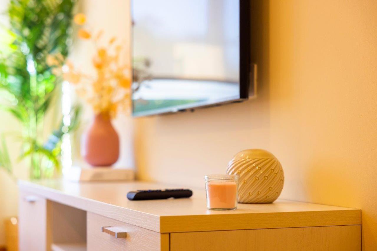 Apartamentos Riamar 2 Рибадео Екстериор снимка